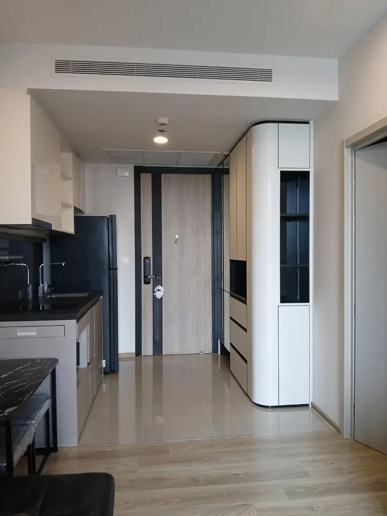 Photo 5 of listing DA-3391871: 1-bedroom condo (34 sq.m.) at Oka Haus Sukhumvit 36