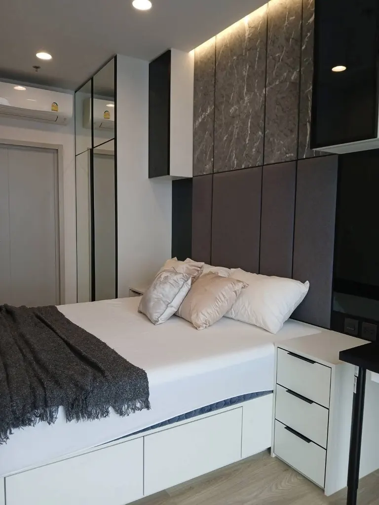 Photo 8 of listing DA-3391871: 1-bedroom condo (34 sq.m.) at Oka Haus Sukhumvit 36