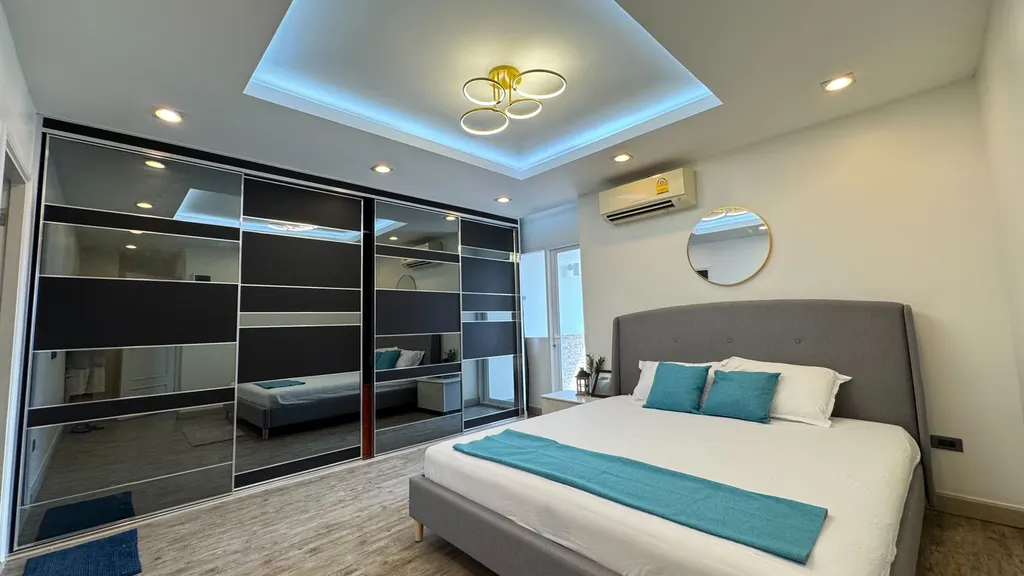 Photo 15 of listing DA-3391875: 3-bedroom condo (150 sq.m.) at Srivara Mansion Condominium 1