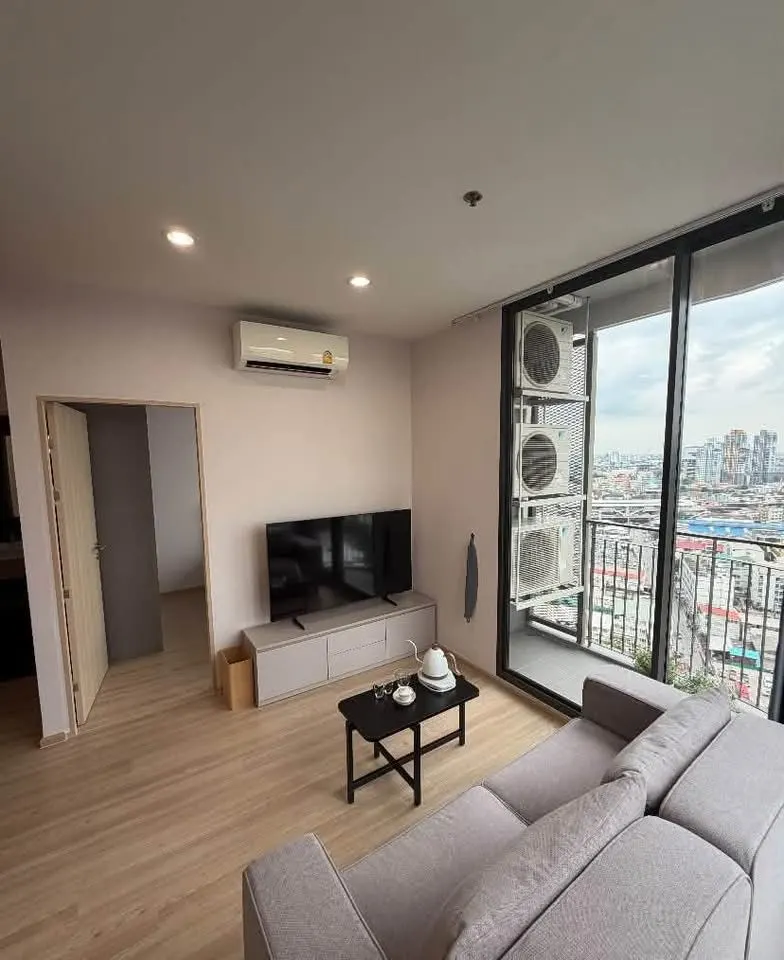 Photo 3 of listing DA-3391942: 2-bedroom condo (45 sq.m.) at Skyrise Avenue Sukhumvit 64