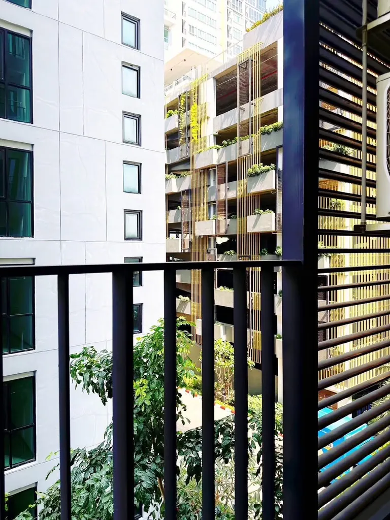 Photo 9 of listing DA-3393468: 1-bedroom condo (32 sq.m.) at The Sky Sukhumvit