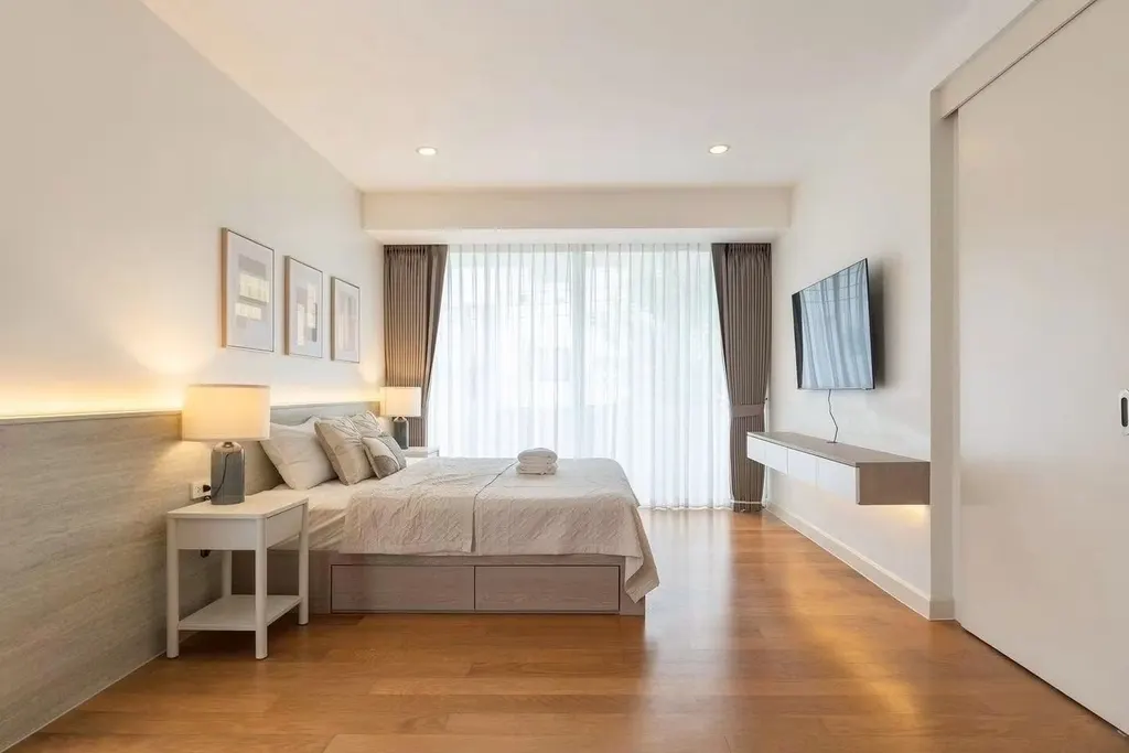 Photo 8 of listing DA-3393588: 4-bedroom house (340 sq.m.) at Courtyard Villa Rama 9 - Wongwaen