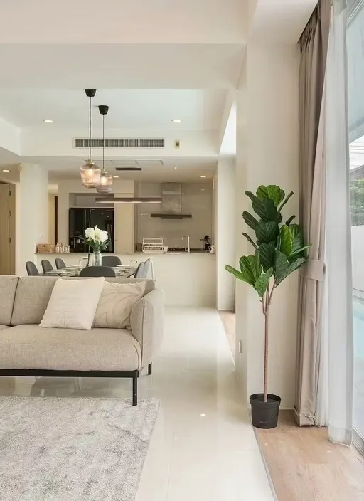 Photo 1 of listing DA-3393588: 4-bedroom house (340 sq.m.) at Courtyard Villa Rama 9 - Wongwaen