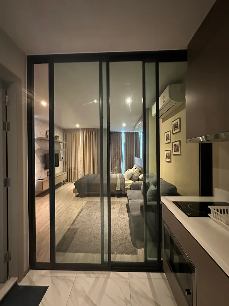 Photo 4 of listing DA-3393678: 1-bedroom condo (30 sq.m.) at Rhythm Ekkamai