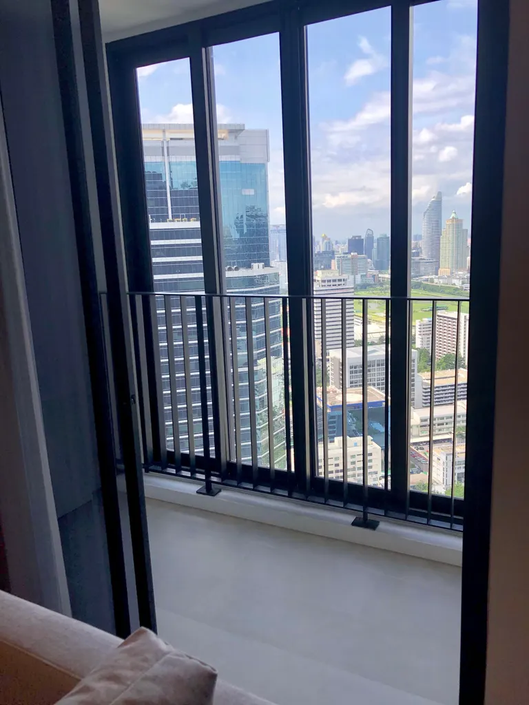 Photo 15 of listing DA-3393681: 1-bedroom condo (35 sq.m.) at Ashton Chula Silom