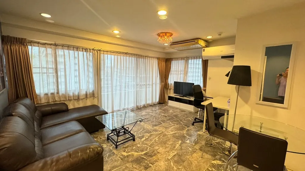 Photo 1 of listing DA-3393683: 1-bedroom condo (61.95 sq.m.) at Saranjai Mansion Condominium
