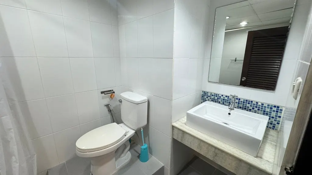 Photo 11 of listing DA-3393683: 1-bedroom condo (61.95 sq.m.) at Saranjai Mansion Condominium