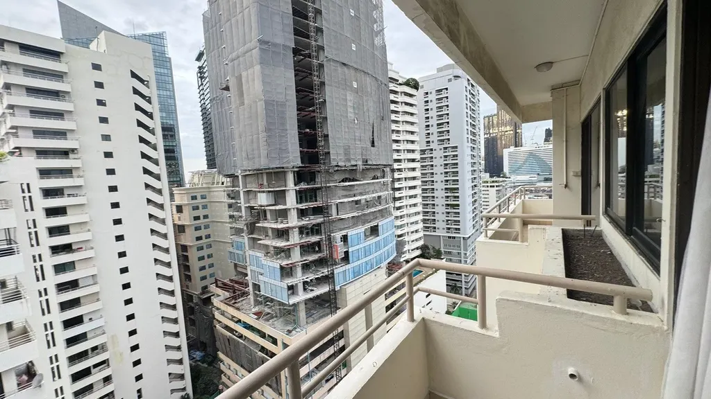 Photo 15 of listing DA-3393683: 1-bedroom condo (61.95 sq.m.) at Saranjai Mansion Condominium