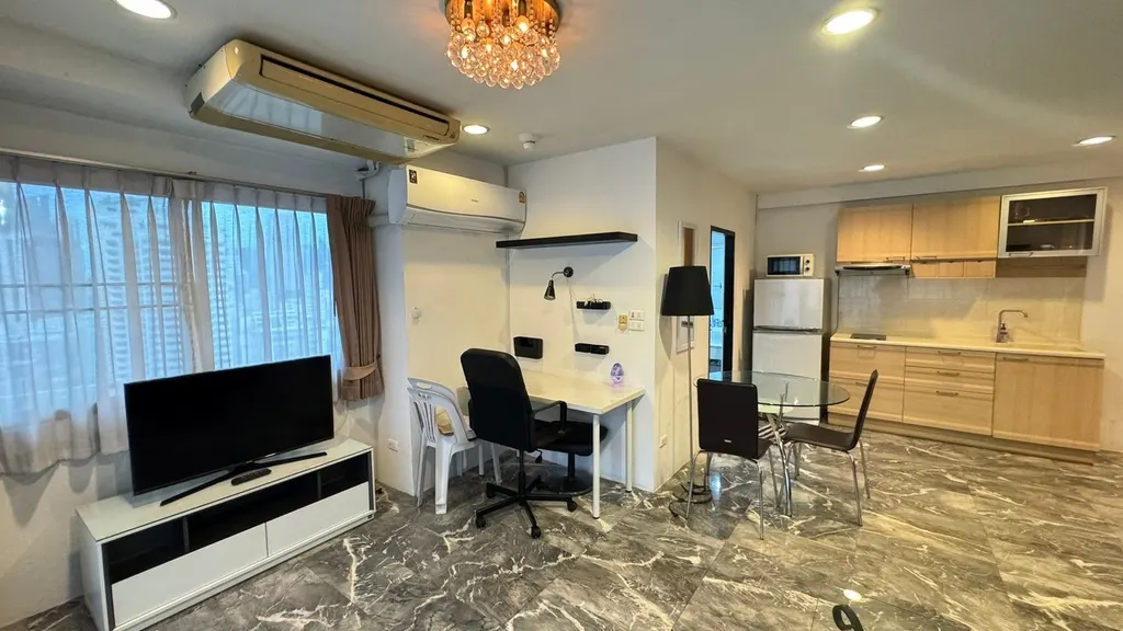 Photo 6 of listing DA-3393683: 1-bedroom condo (61.95 sq.m.) at Saranjai Mansion Condominium