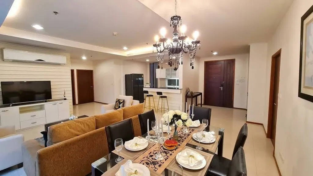 Photo 4 de l'annonce DA-3393690 : appartement avec services de 3 chambre(s) (289 m²) à Piyathip Place