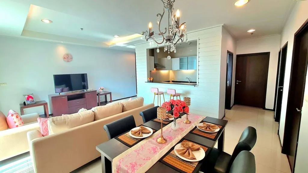 Foto 2 del anuncio DA-3393692: apartamento con servicios de 2 dormitorio(s) (173 m²) en Piyathip Place