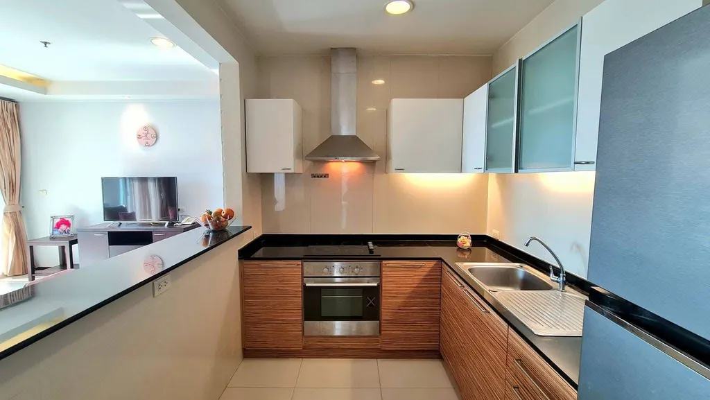 Foto 4 del anuncio DA-3393692: apartamento con servicios de 2 dormitorio(s) (173 m²) en Piyathip Place