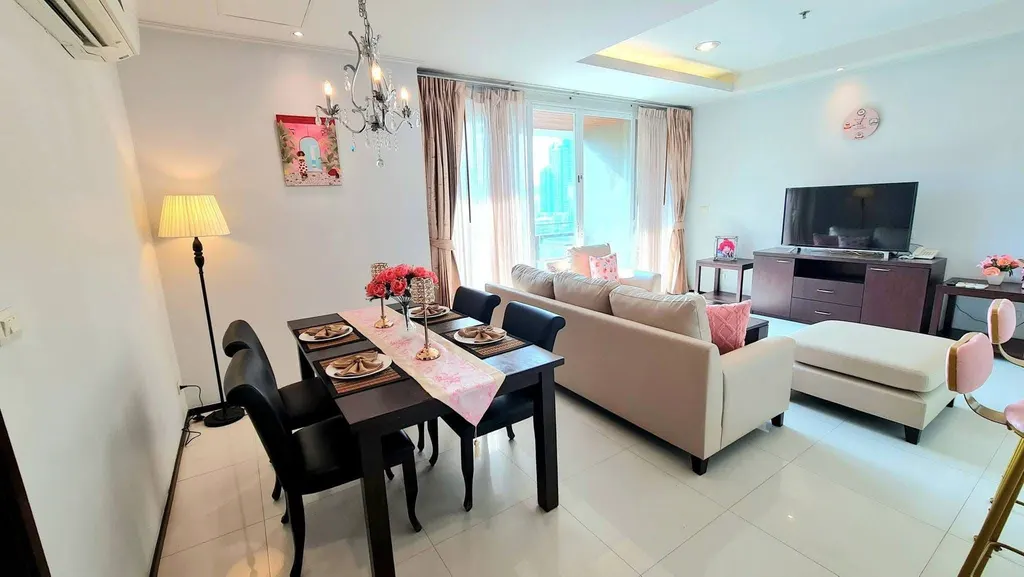 Foto 9 del anuncio DA-3393692: apartamento con servicios de 2 dormitorio(s) (173 m²) en Piyathip Place