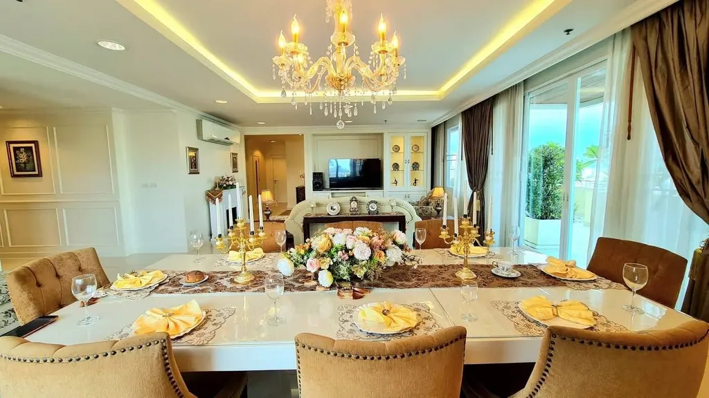 Photo 1 of listing DA-3393694: 4-bedroom serviced apartment (800 sq.m.) at Piyathip Place
