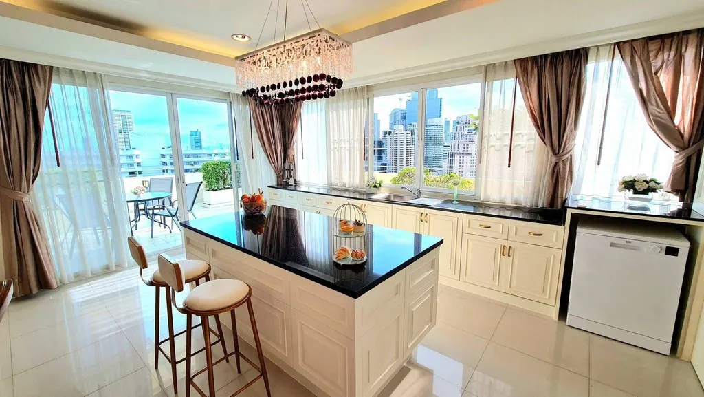 Foto 6 del anuncio DA-3393694: apartamento con servicios de 4 dormitorio(s) (800 m²) en Piyathip Place