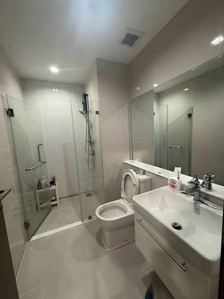Photo 8 of listing DA-3393696: 1-bedroom condo (35 sq.m.) at Life Asoke Hype