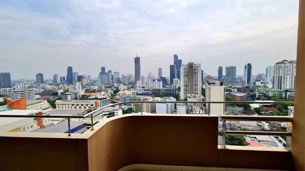 Foto 12 del anuncio DA-3393697: apartamento con servicios de 2 dormitorio(s) (173 m²) en Piyathip Place