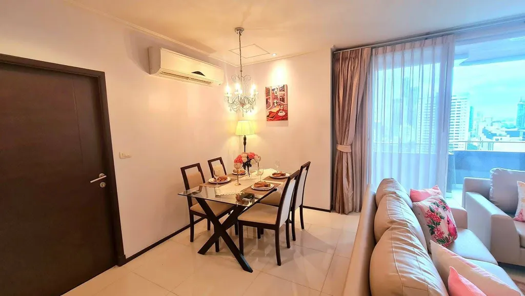 Foto 4 del anuncio DA-3393697: apartamento con servicios de 2 dormitorio(s) (173 m²) en Piyathip Place