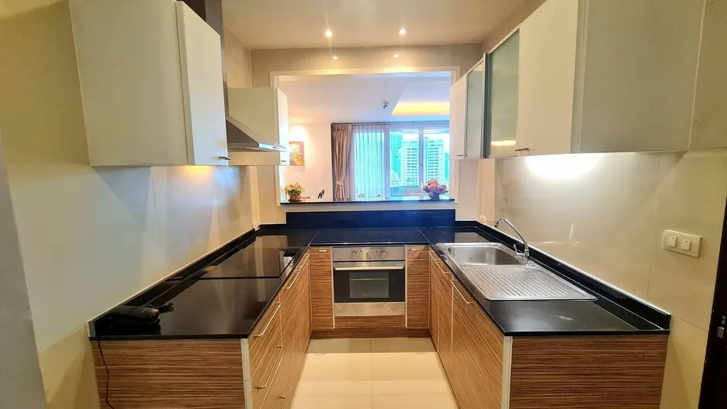 Foto 5 del anuncio DA-3393697: apartamento con servicios de 2 dormitorio(s) (173 m²) en Piyathip Place