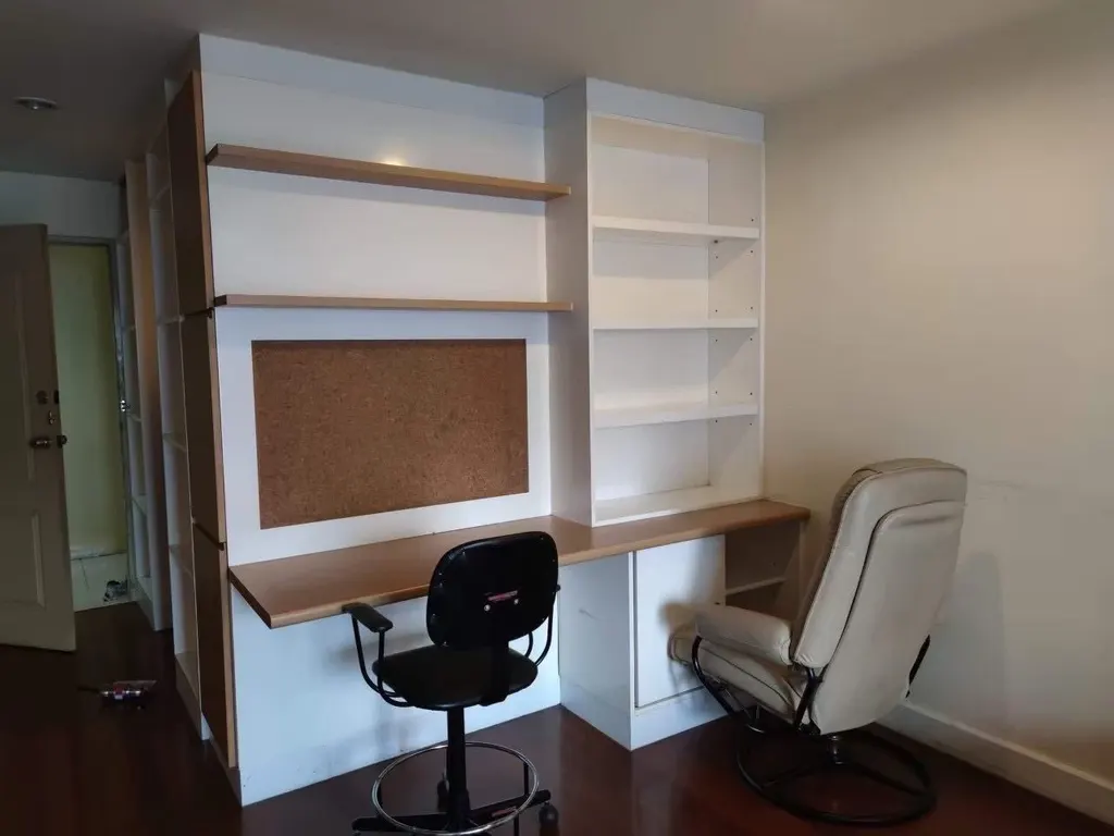 Photo 6 of listing DA-3393723: 1-bedroom condo (32 sq.m.) at Silom Terrace Condominium