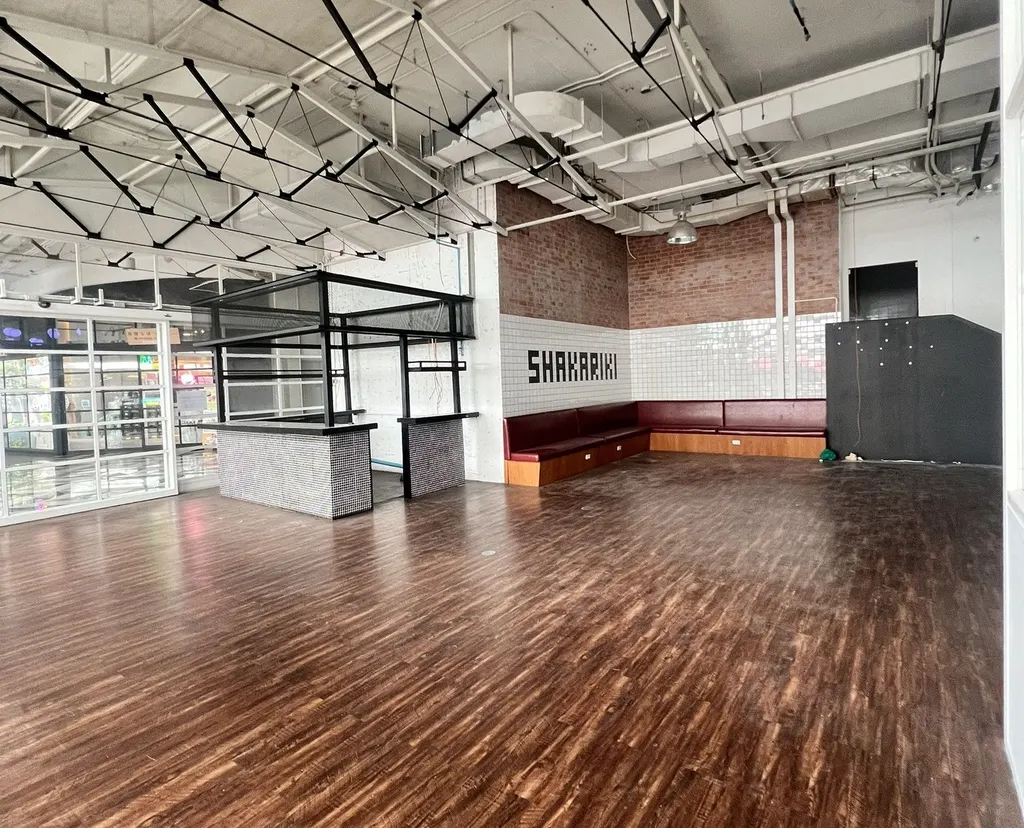Photo 2 of listing DA-3393725: commercial building (shophouse) (151.65 sq.m.)