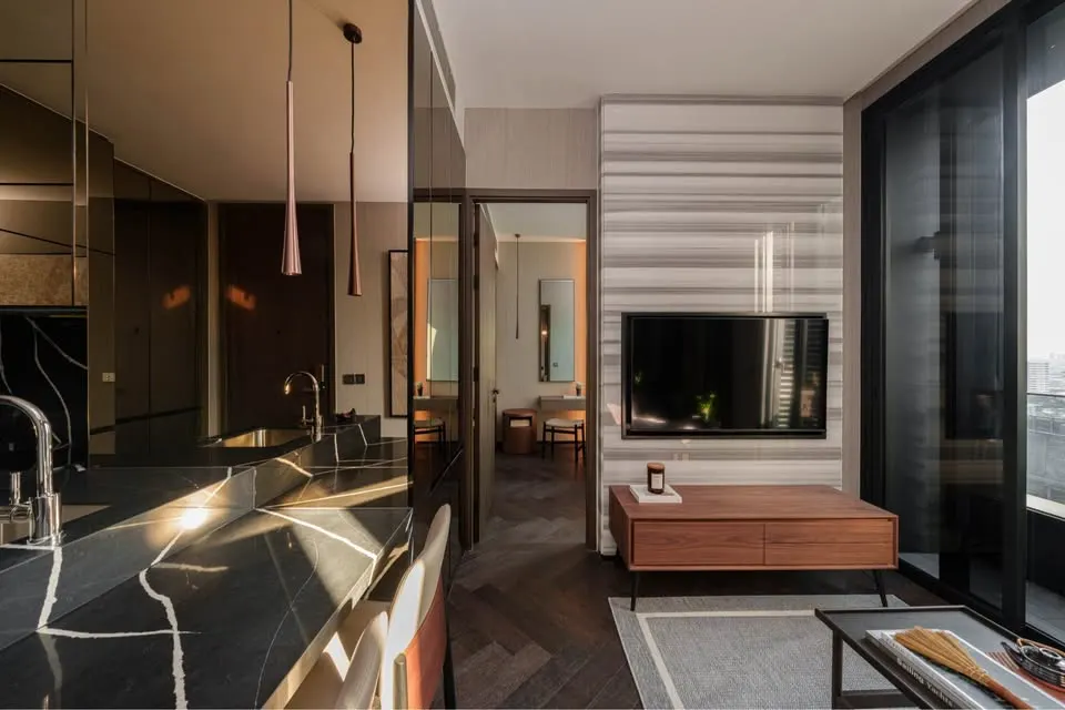 Photo 1 of listing DA-3393735: 1-bedroom condo (38 sq.m.) at The Esse Sukhumvit 36