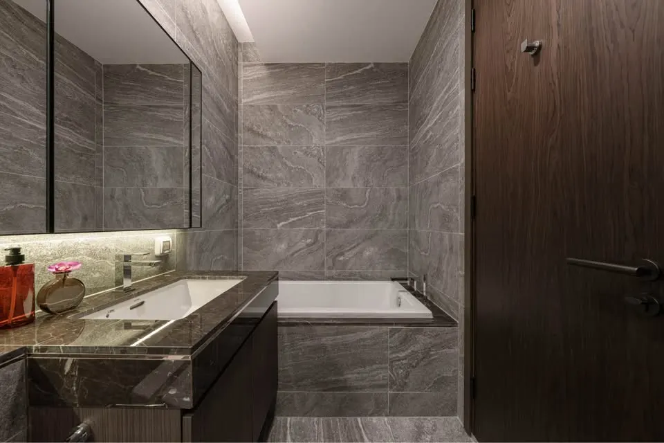 Photo 12 of listing DA-3393735: 1-bedroom condo (38 sq.m.) at The Esse Sukhumvit 36