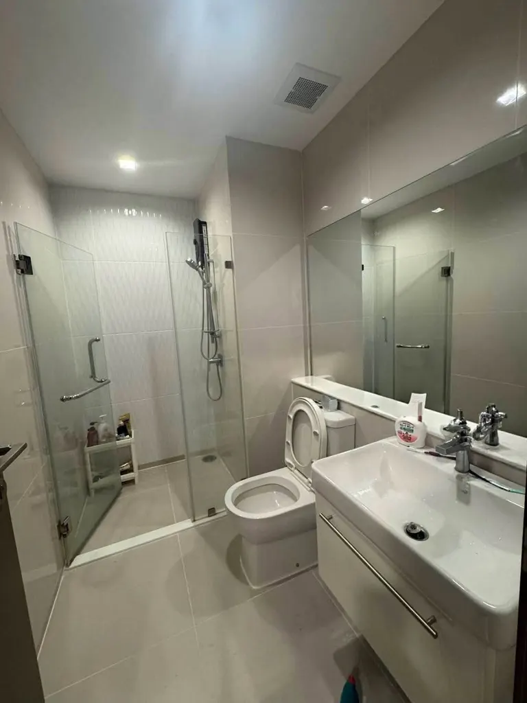 Photo 4 de l'annonce DA-3396051 : condo de 1 chambre(s) (35 sq.m.) au Life Asoke Hype