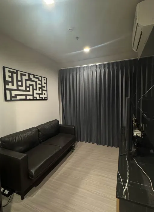 Photo 1 of listing DA-3396051: 1-bedroom condo (35 sq.m.) at Life Asoke Hype