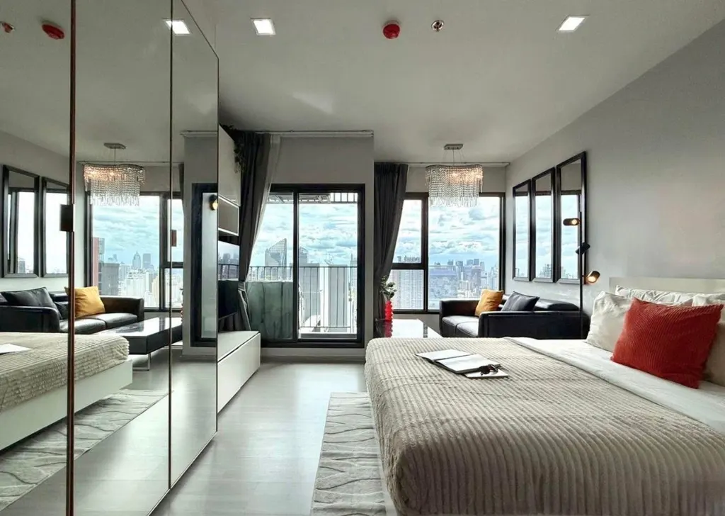 Photo 1 of listing DA-3396434: 1-bedroom condo (27 sq.m.) at Life Asoke - Rama 9