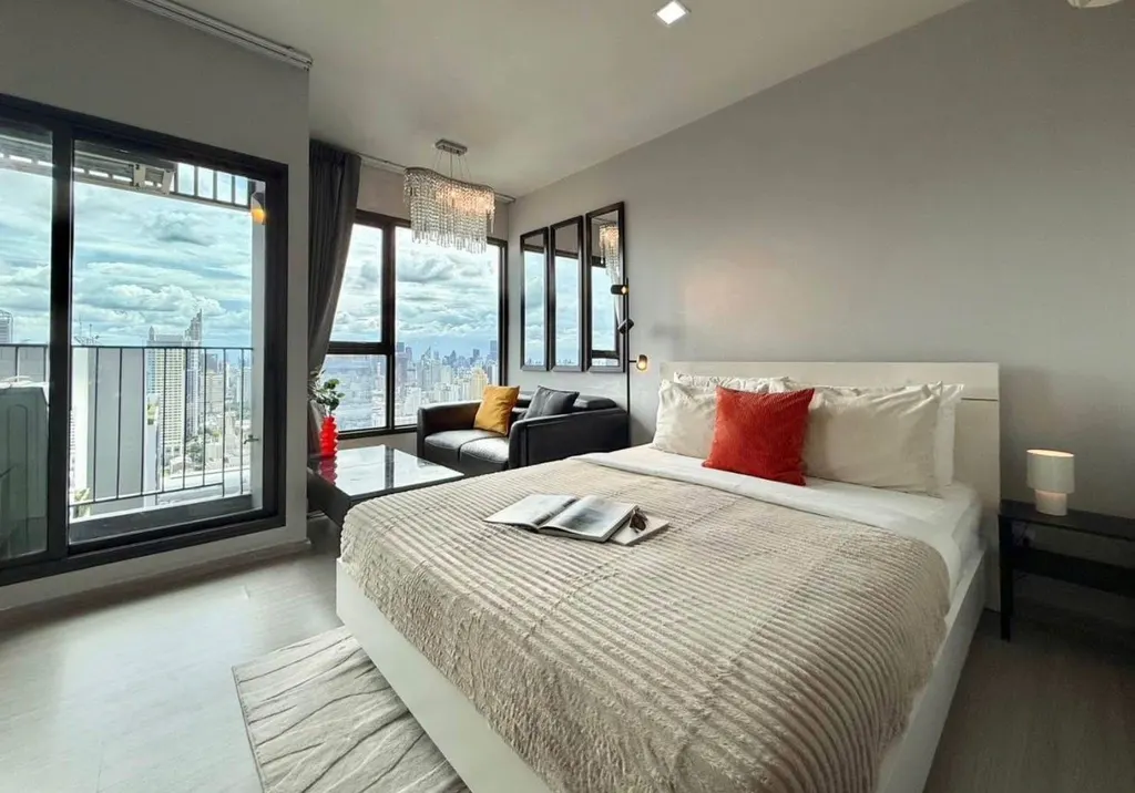 Photo 2 of listing DA-3396434: 1-bedroom condo (27 sq.m.) at Life Asoke - Rama 9