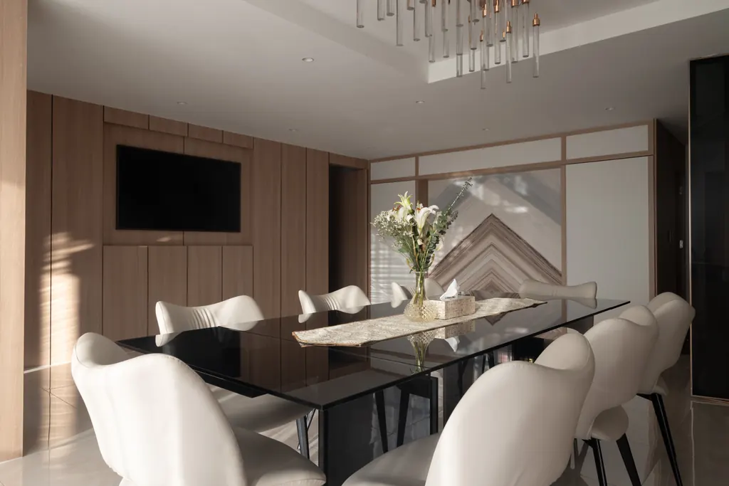 Photo 2 of listing DA-387333: 3-bedroom condo (260 sq.m.) at La Cascade Condominium