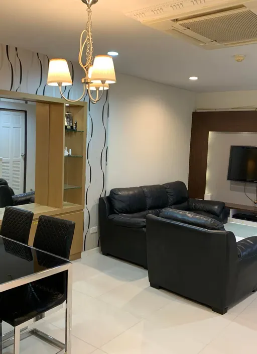 Photo 1 of listing DA-675156: 1-bedroom condo (57 sq.m.) at Sukhumvit Living Town