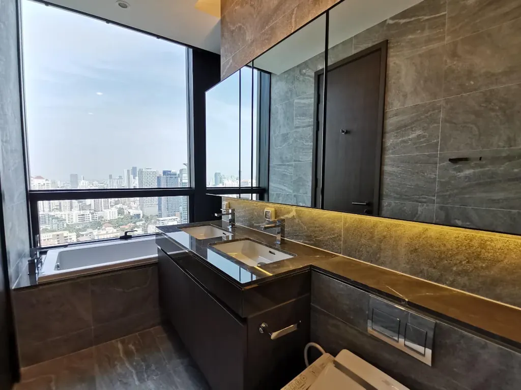 Photo 5 of listing DA-682565: 2-bedroom condo (73 sq.m.) at The Esse Sukhumvit 36