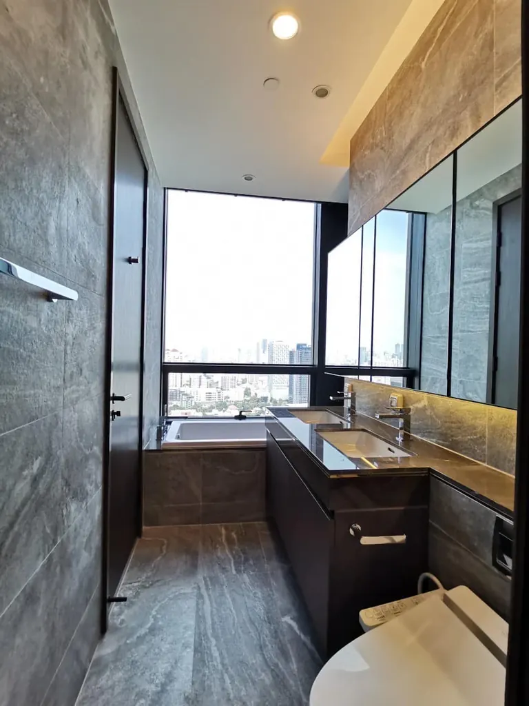 Photo 7 of listing DA-682565: 2-bedroom condo (73 sq.m.) at The Esse Sukhumvit 36