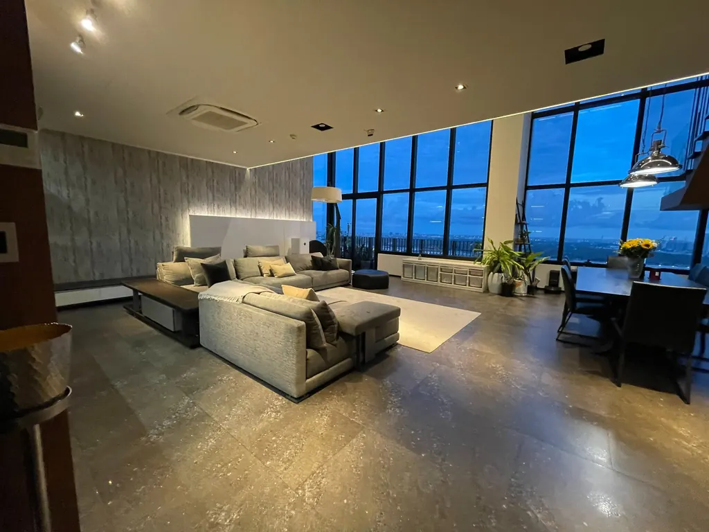 Living room (view 4) of the 2-bedroom condo (234 sq.m.) at The Emporio Place