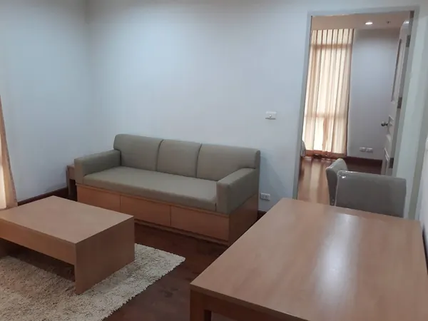 Living room of the 1-bedroom condo (53 sq.m.) at The Master Centrium Asoke-Sukhumvit