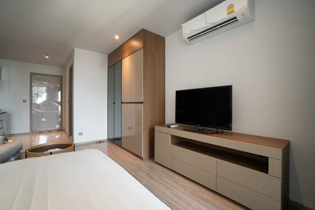 Bedroom (view 6) of the 1-bedroom condo (30 sq.m.) at Rhythm Ekkamai