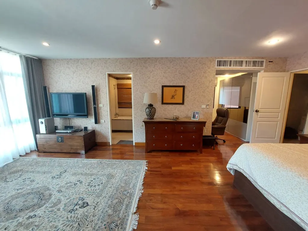 Photo 11 of listing DA-997335: 2-bedroom condo (150 sq.m.) at Baan Ananda Condo Sukhumvit 61