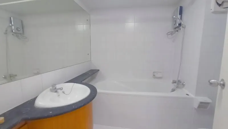 Photo 2 of listing DA-998605: 1-bedroom condo (31.23 sq.m.) at Raintree Villa Sukhumvit 53