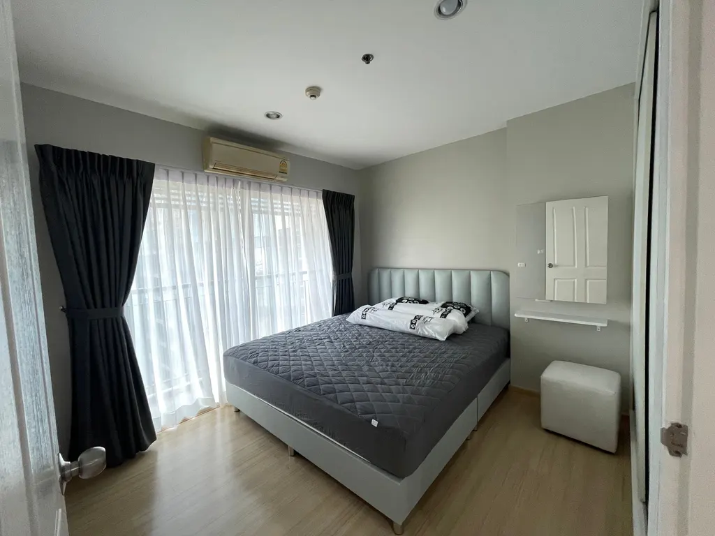Photo from a listing at Sym Vibha-Ladprao Condominium