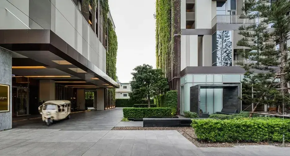 Photo from a listing at Ashton Morph 38