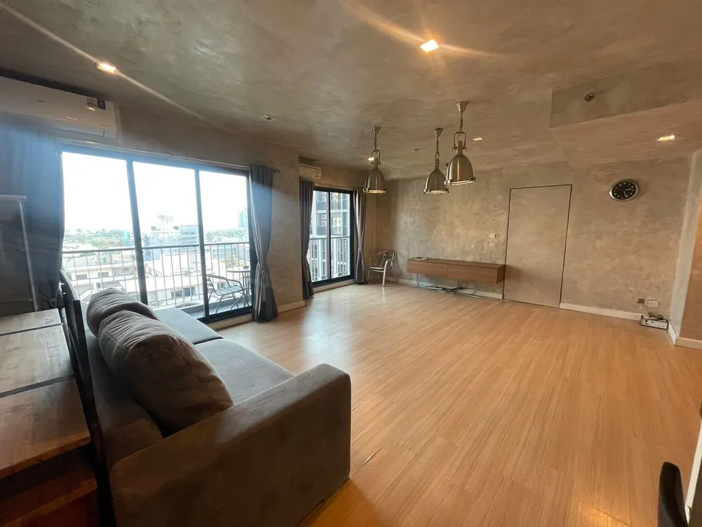 Photo from a listing at The Seed Mingle Sathorn-Suanplu