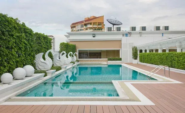 Photo from a listing at Le Nice Ekkamai Condominium