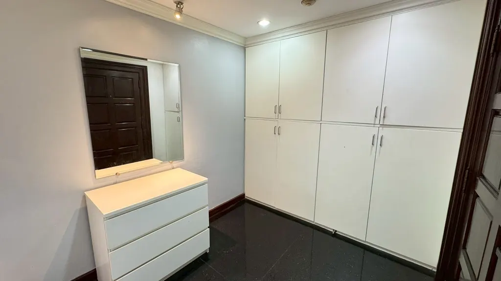 Photo from a listing at Richmond Palace Condominium