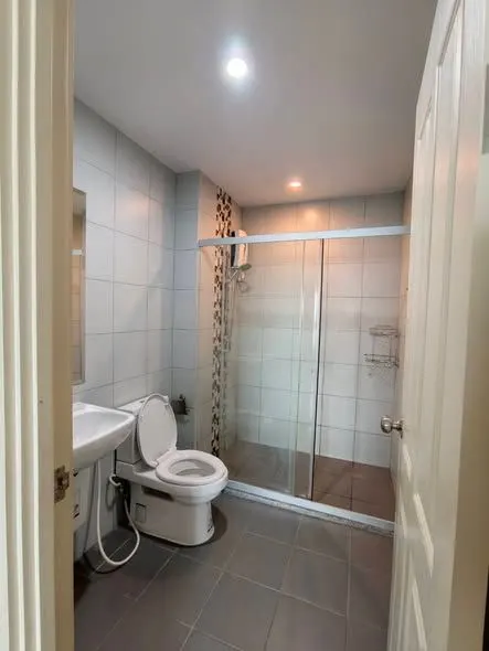 Photo from a listing at Supalai Loft Talatphu Station