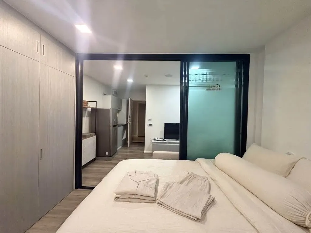 Photo from a listing at Modiz Station