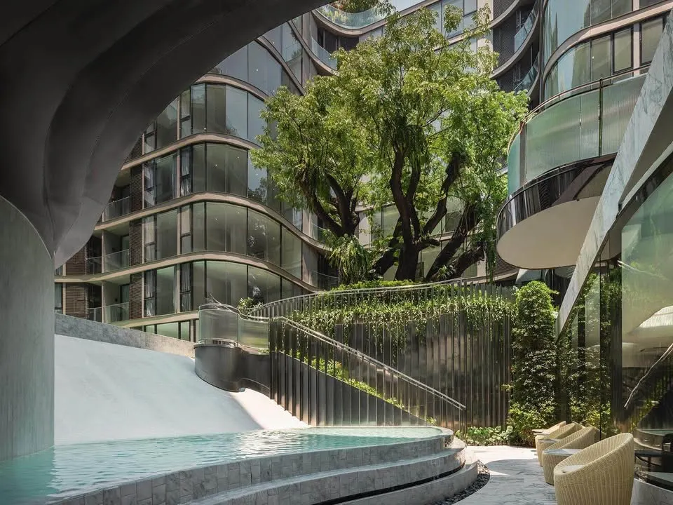 Photo from a listing at Fynn Asoke