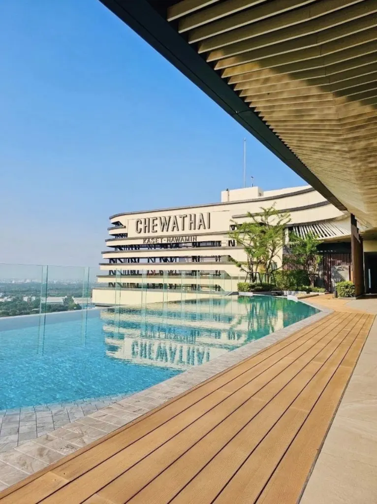 The Chewathai Kaset-Nawamin building