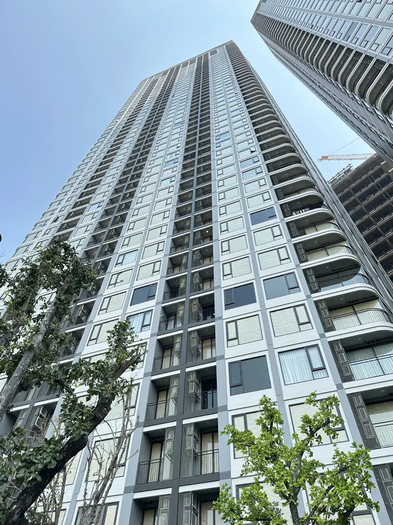 The Skyrise Avenue Sukhumvit 64 building